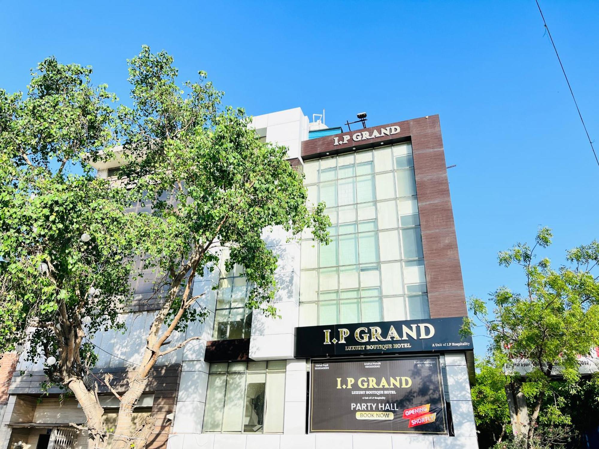 Hotel Aura Ip Grand Karkardooma Metro Station New Delhi Couple Friendly Exteriér fotografie
